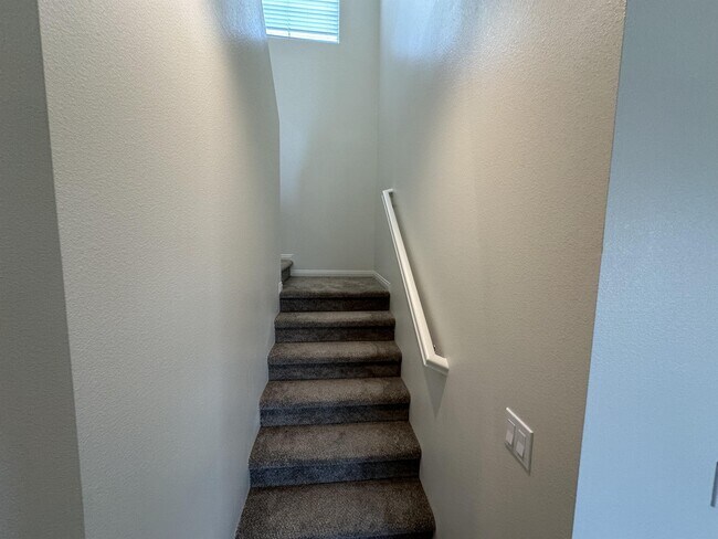 Building Photo - 2262 W Mill St