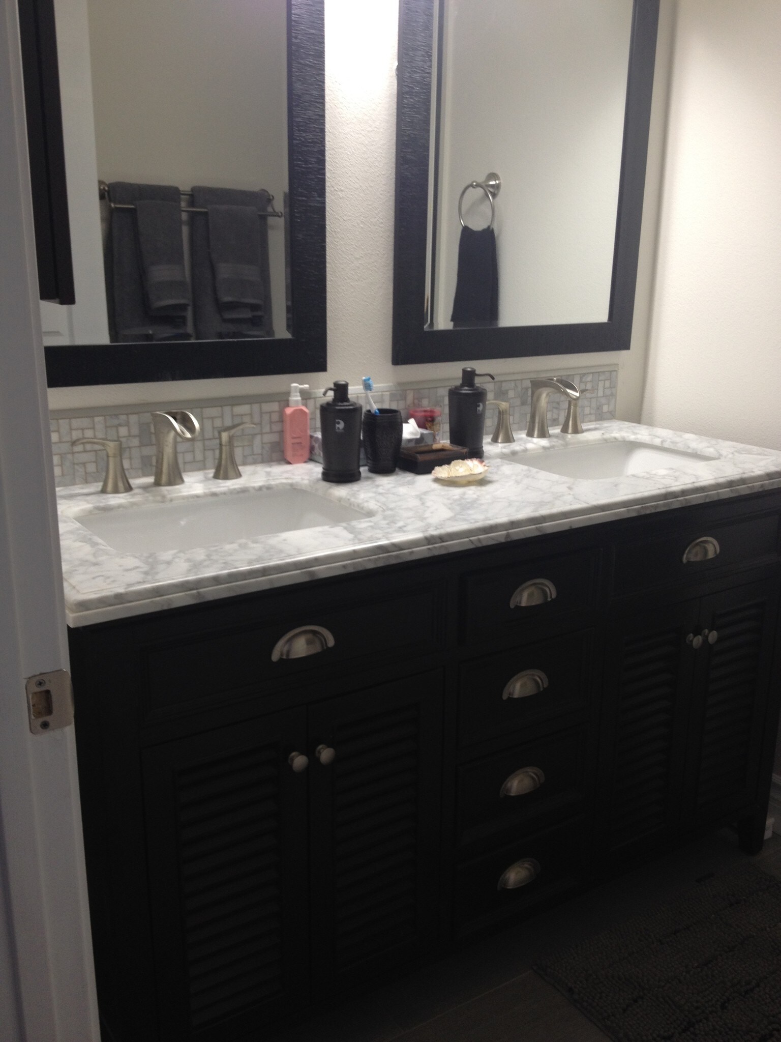 master bathroom vanity with marble countertop and Savana Espresso cabinet - 14572 Dickens St