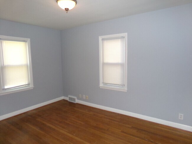 Building Photo - West Salem location