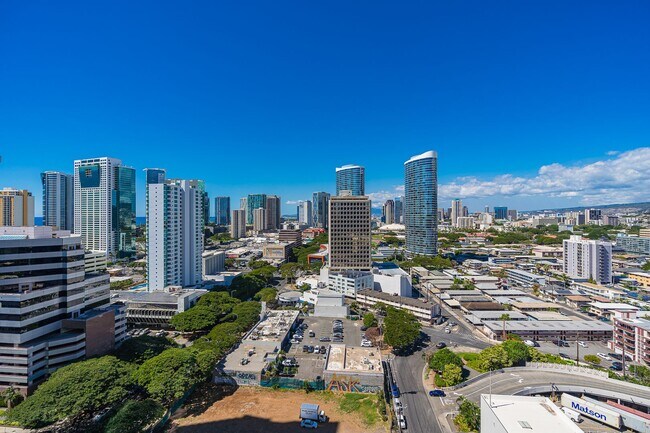 Building Photo - Modern 1BR w/ Lanai Views & EV Parking — S...