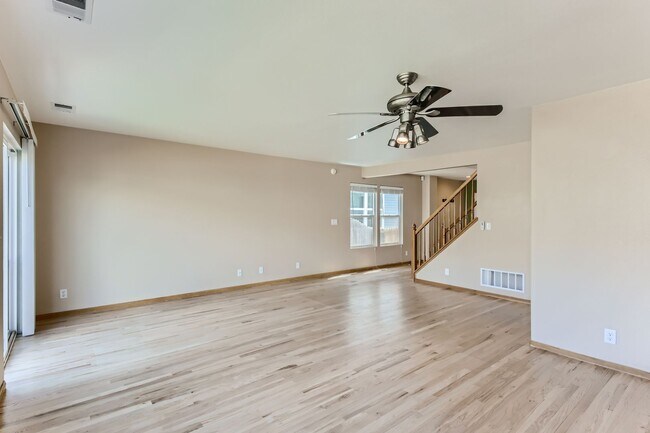 Building Photo - 3 Bedroom 3 Bathroom in Northglenn!