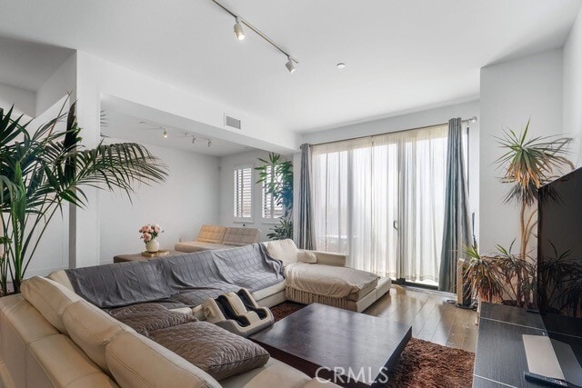 Building Photo - 1817 Prosser Ave