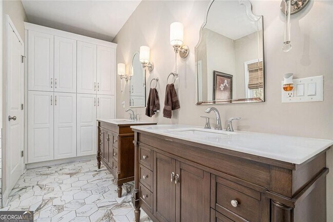 Building Photo - 85 Jane Harris Rd