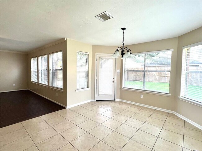 Building Photo - 4423 Timber Hill Dr