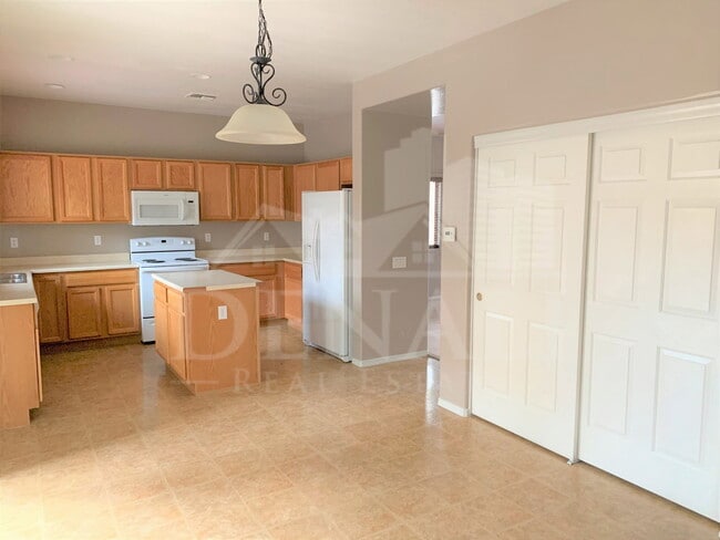 Building Photo - 14334 S Via Gualda