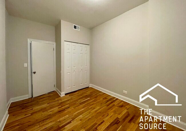 Building Photo - 2323 N Kedzie Blvd