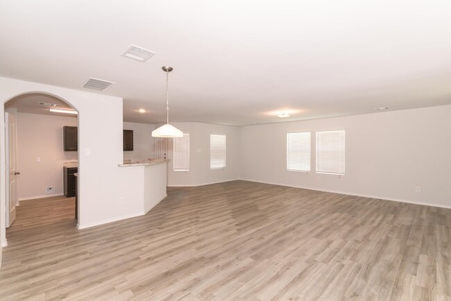 Building Photo - 24211 Paresi Ct