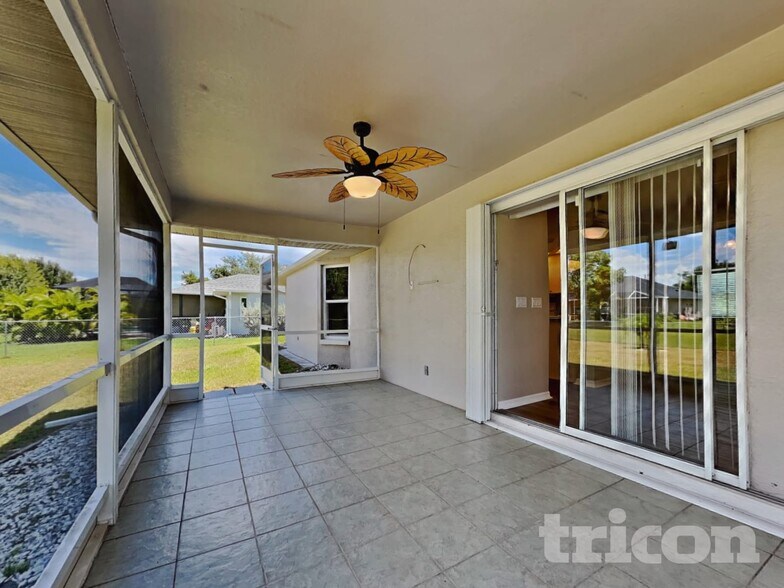 Building Photo - 495 Cartagena St