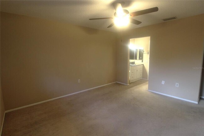 Building Photo - 8403 Gardens Cir