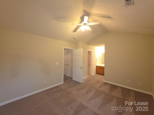 Building Photo - 9933 Birch Knoll Ct