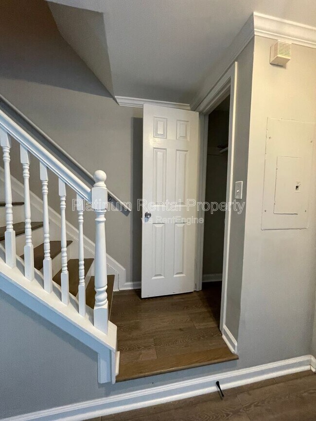 Building Photo - 3575 Kennesaw Station Dr