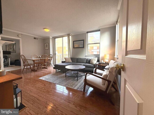 Building Photo - 3830 9th St N