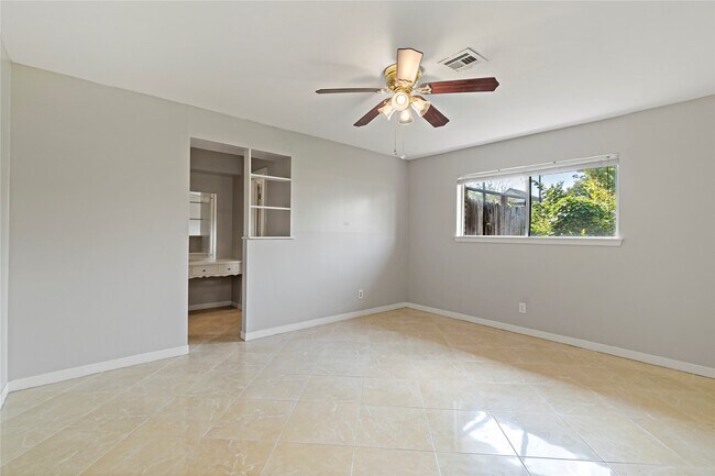 Building Photo - 1522 Baggett Ln