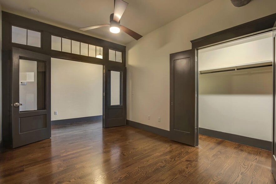 Building Photo - 416 S Gay St