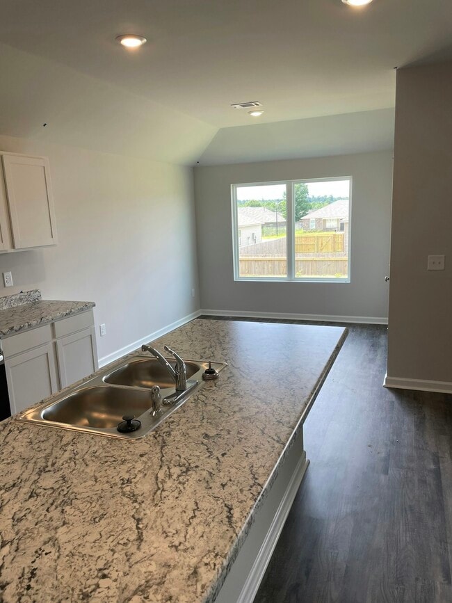 Building Photo - 2381 Bobwhite Dr