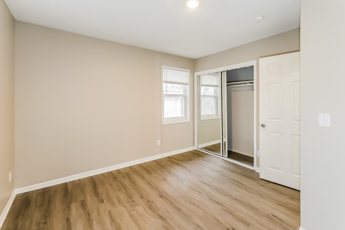 Building Photo - 5400 NE 59th Ter