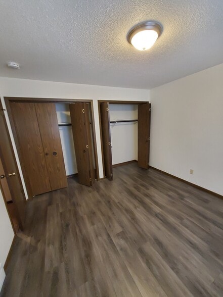 Main bedroom - 1106 Oleson Rd