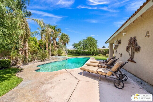Building Photo - 78150 Calico Glen Dr