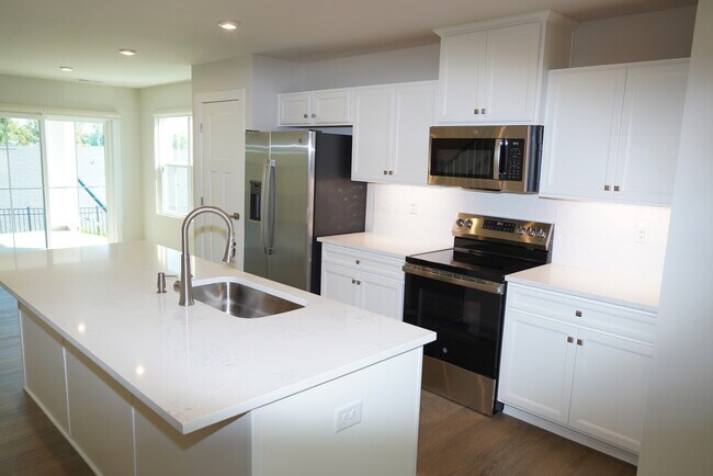 Building Photo - 158 Jameson Pk Dr