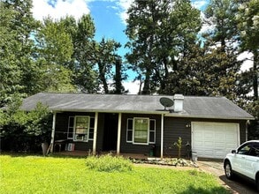 Building Photo - 3901 Wood Path Dr
