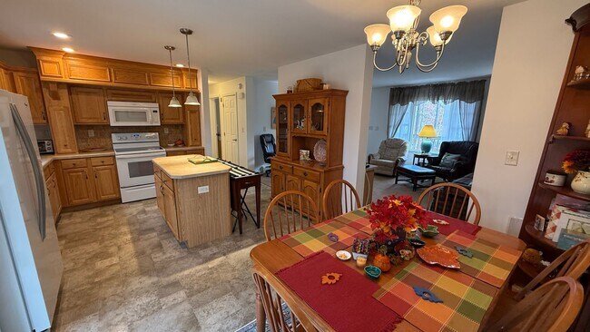 Building Photo - Single Family Ranch Style Home- South Berwick, ME