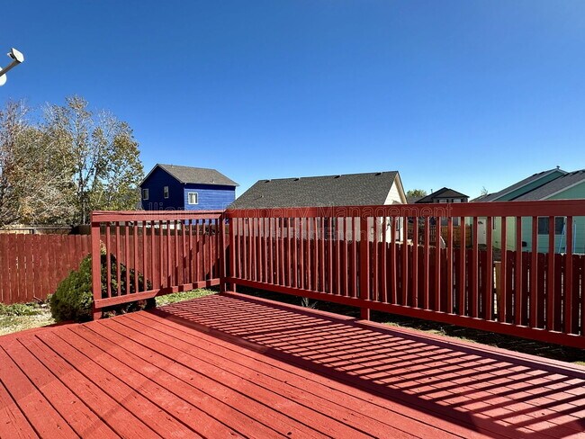 Building Photo - 8131 Oliver Rd