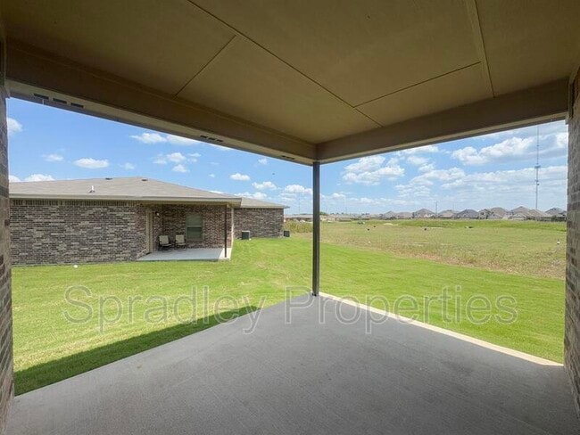Building Photo - 1007A Laurel Dr