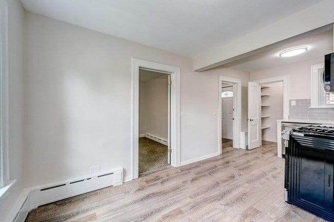 Building Photo - 416 N Central Ave