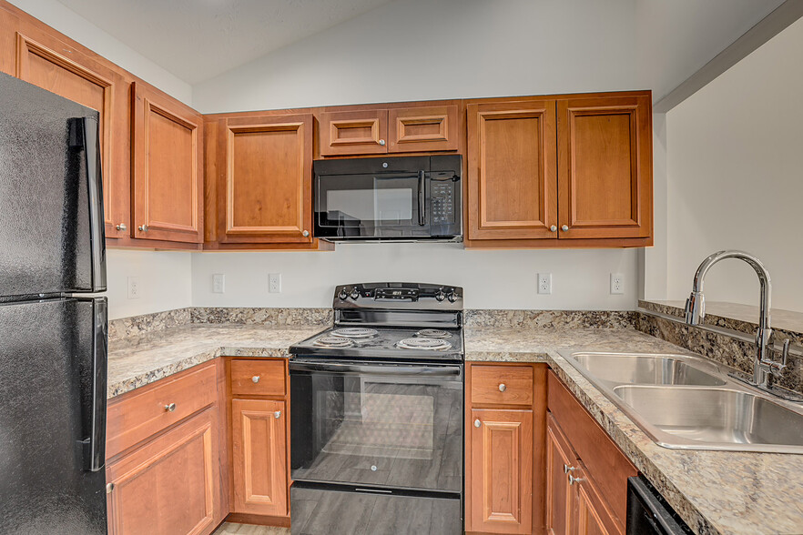Building Photo - 1217 Sparta Dr