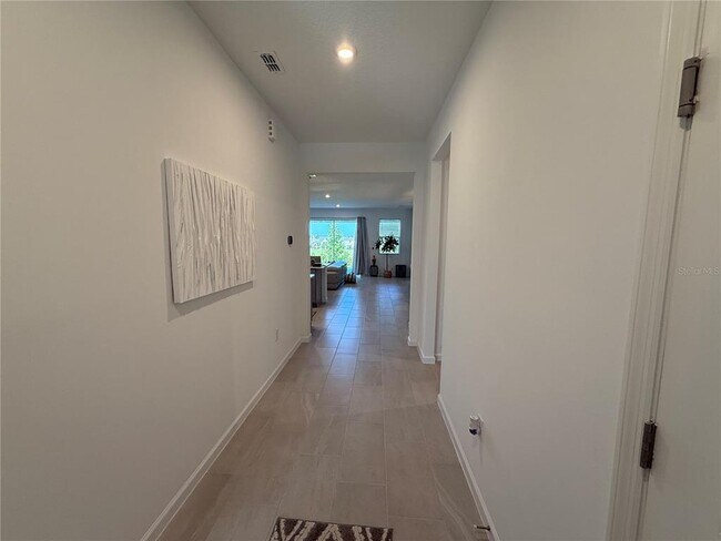 Building Photo - 1165 Lakeshore Breeze Pl