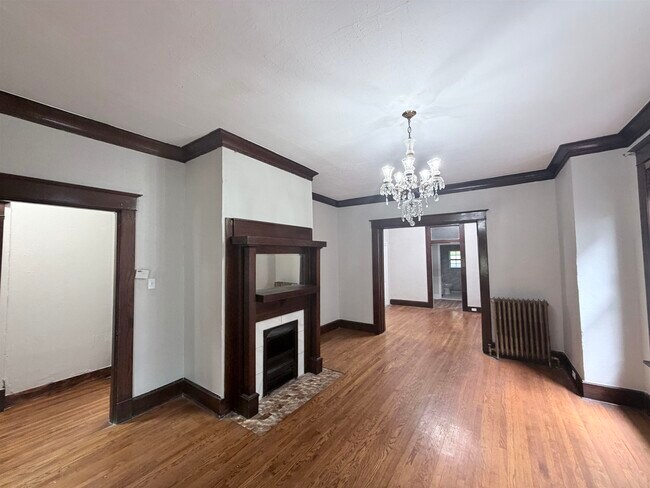 Building Photo - 1258 Agnes Pl