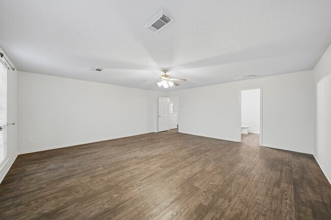 Building Photo - 3039 Orange St