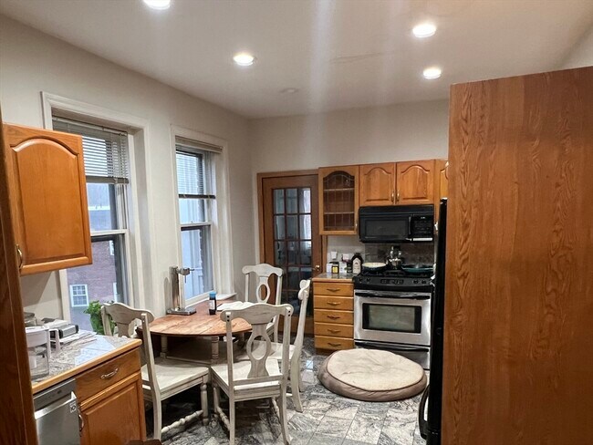 Building Photo - 34 Kilsyth Rd