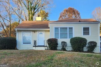 Building Photo - 1753 Fairway Hill Dr SE