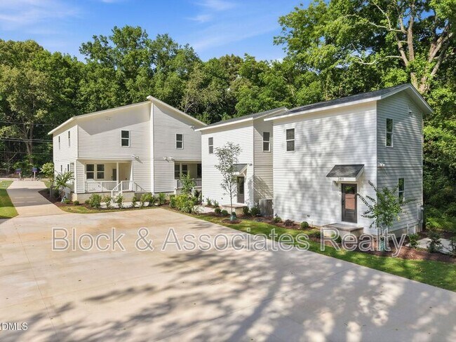 Building Photo - 2815-101 Wilcox Place