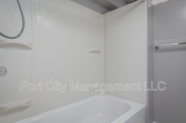 Building Photo - 1237 Delbert Ave