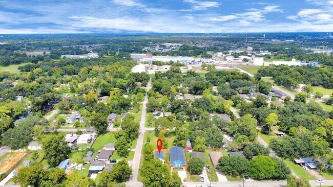 Building Photo - 1316 W Willis St