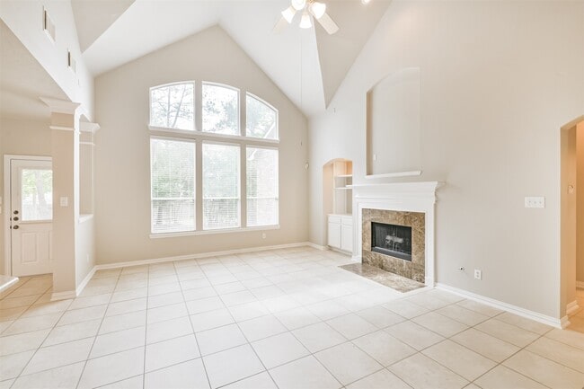 Building Photo - 6 Cordella Pl