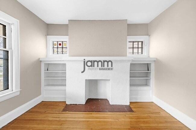 Building Photo - 1695 Glenmont Rd