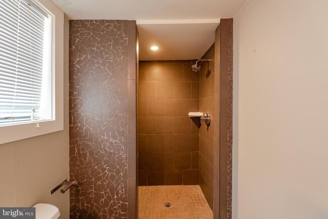 Building Photo - 3206 Elliott St