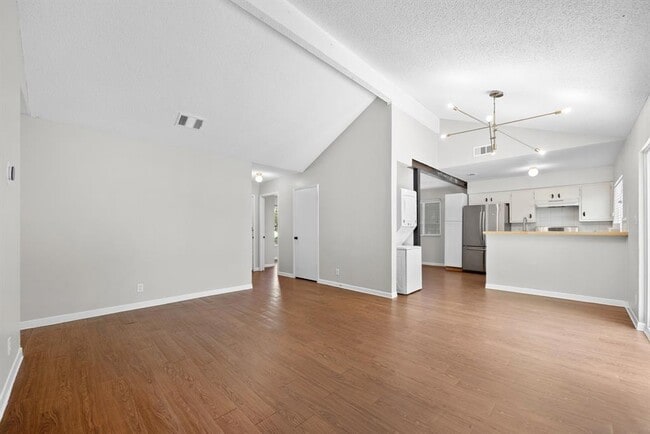 Building Photo - 6109 Glen Meadow Dr