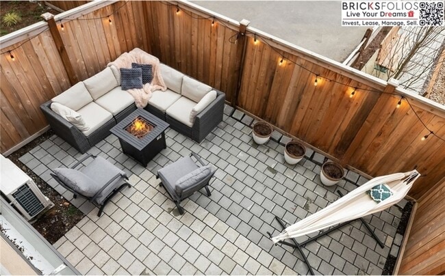 Building Photo - Ready to Experience Luxurious Living in Lynnwood, WA