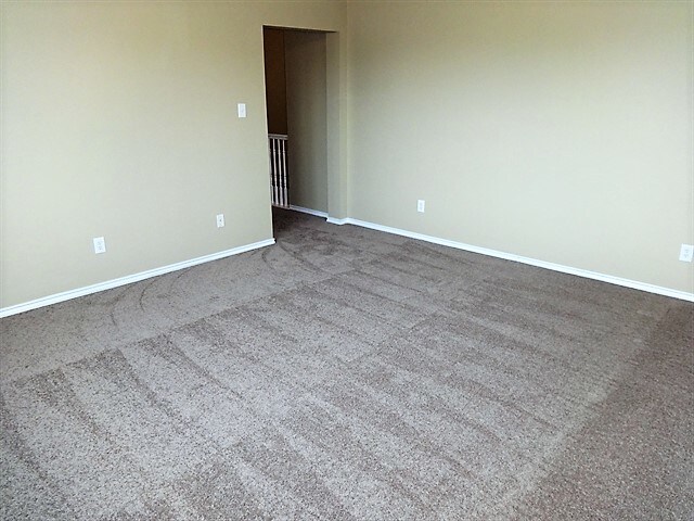 Building Photo - 5112 Parkplace Dr