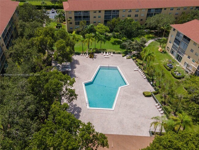 Building Photo - 1300 SW 124th Terrace