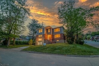 Building Photo - 205 Gordon Ave