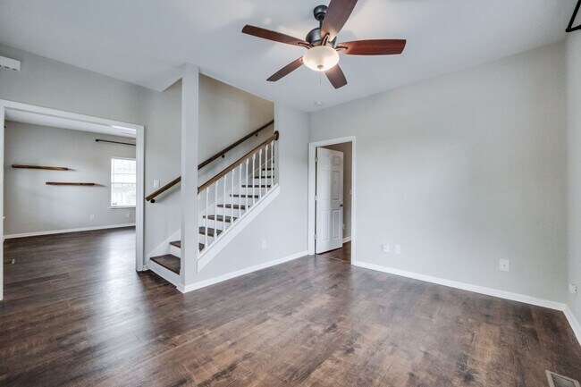 Building Photo - Welcome home to this stunning home in the great Sylvan Heights neighborhood!