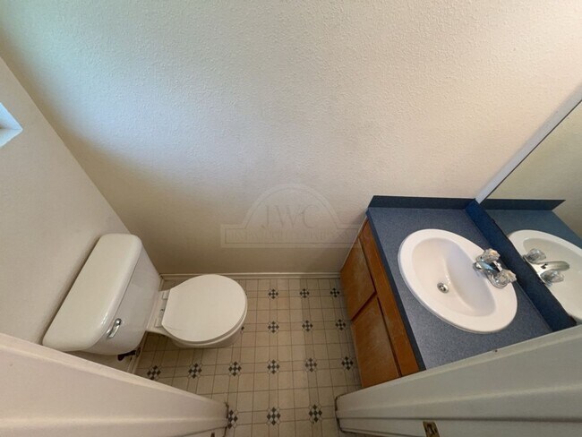 Building Photo - 4401 Mattie Dr