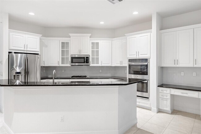 Building Photo - 9741 S Miralago Way