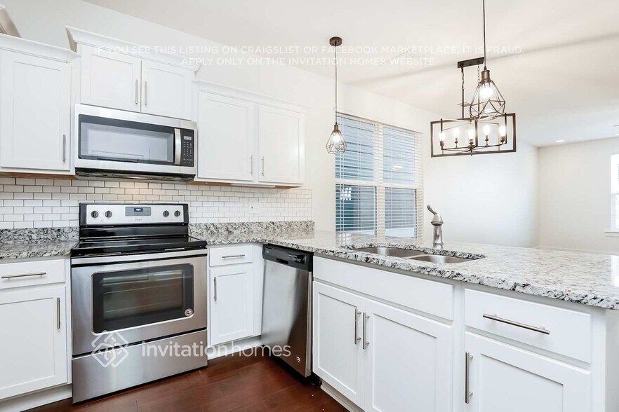 Building Photo - 1346 Sula Dr