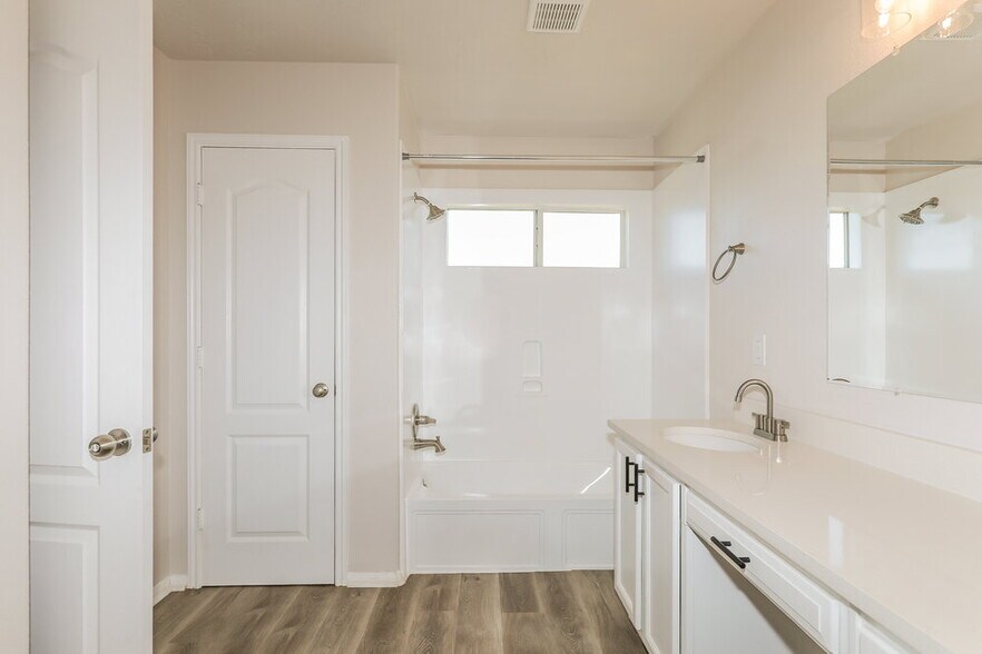 Building Photo - 19235 Anthurium Ct